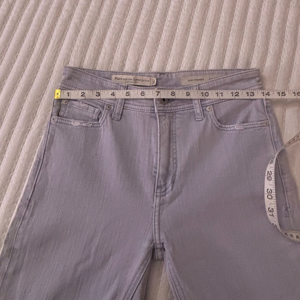 : : PILCRO Straight Leg Light Wash Distressed Jeans : : - Picture 8 of 16